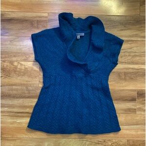 Cute blue short sleeve sweater
